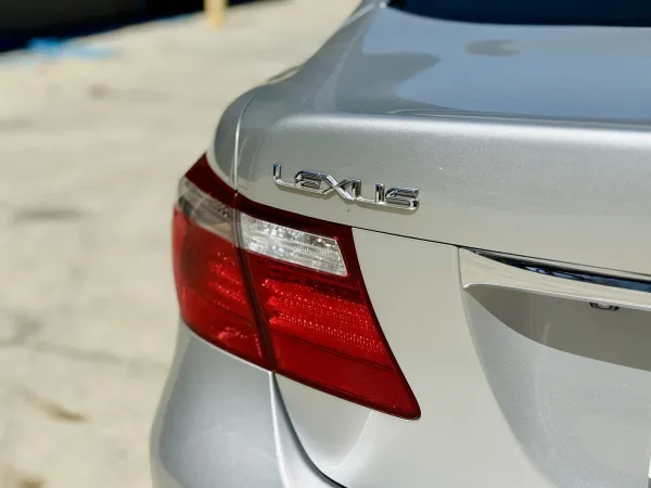 2008 Lexus LS460 — photo