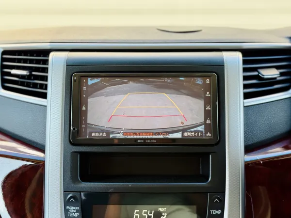 2010 Toyota Vellfire — photo