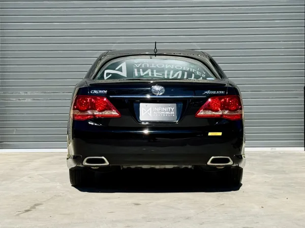 2009 Toyota Crown — photo